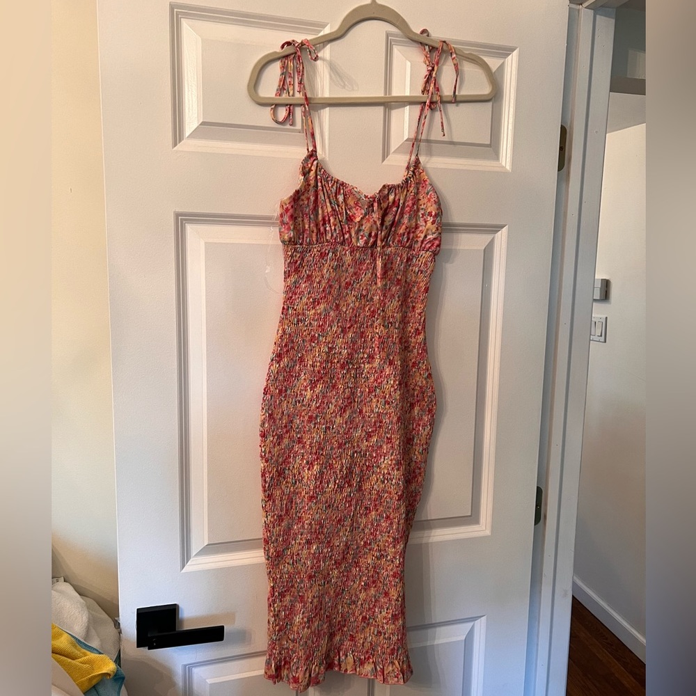 NWT Petal and Pup Fitted Ruched Midi Dress!!